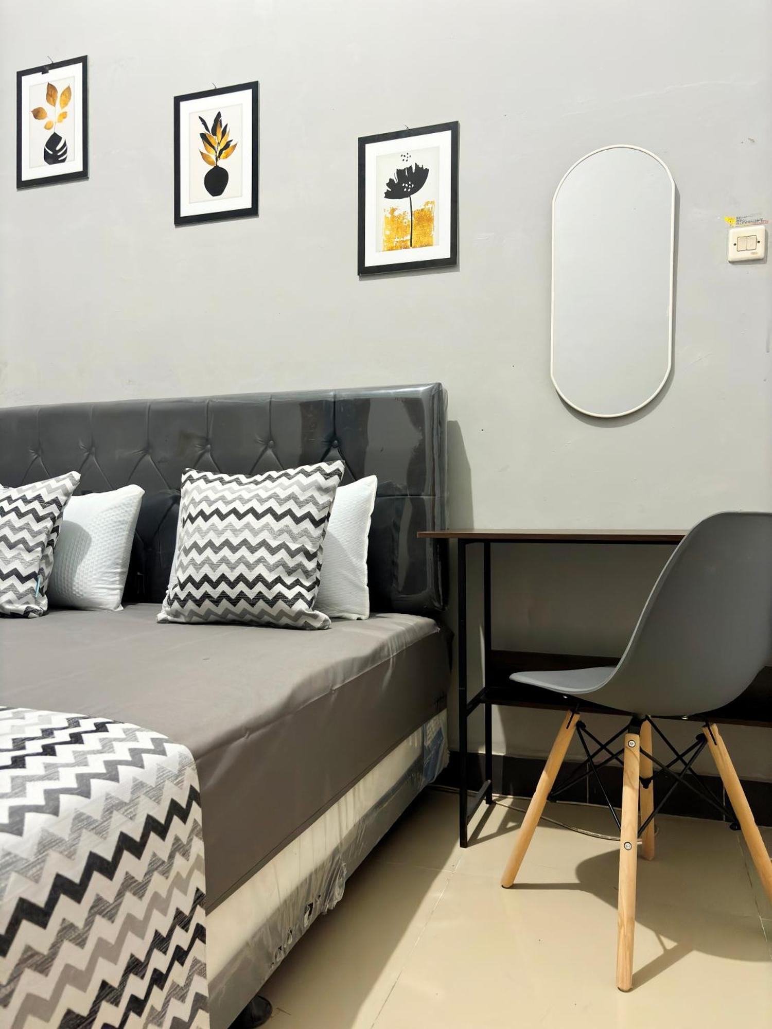 Jogja Day Inn Yogyakarta Dış mekan fotoğraf