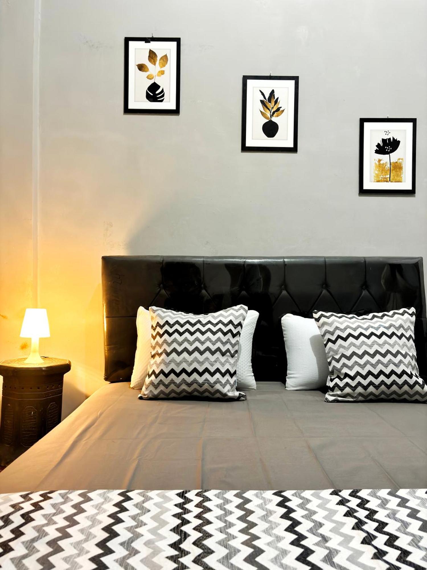 Jogja Day Inn Yogyakarta Dış mekan fotoğraf