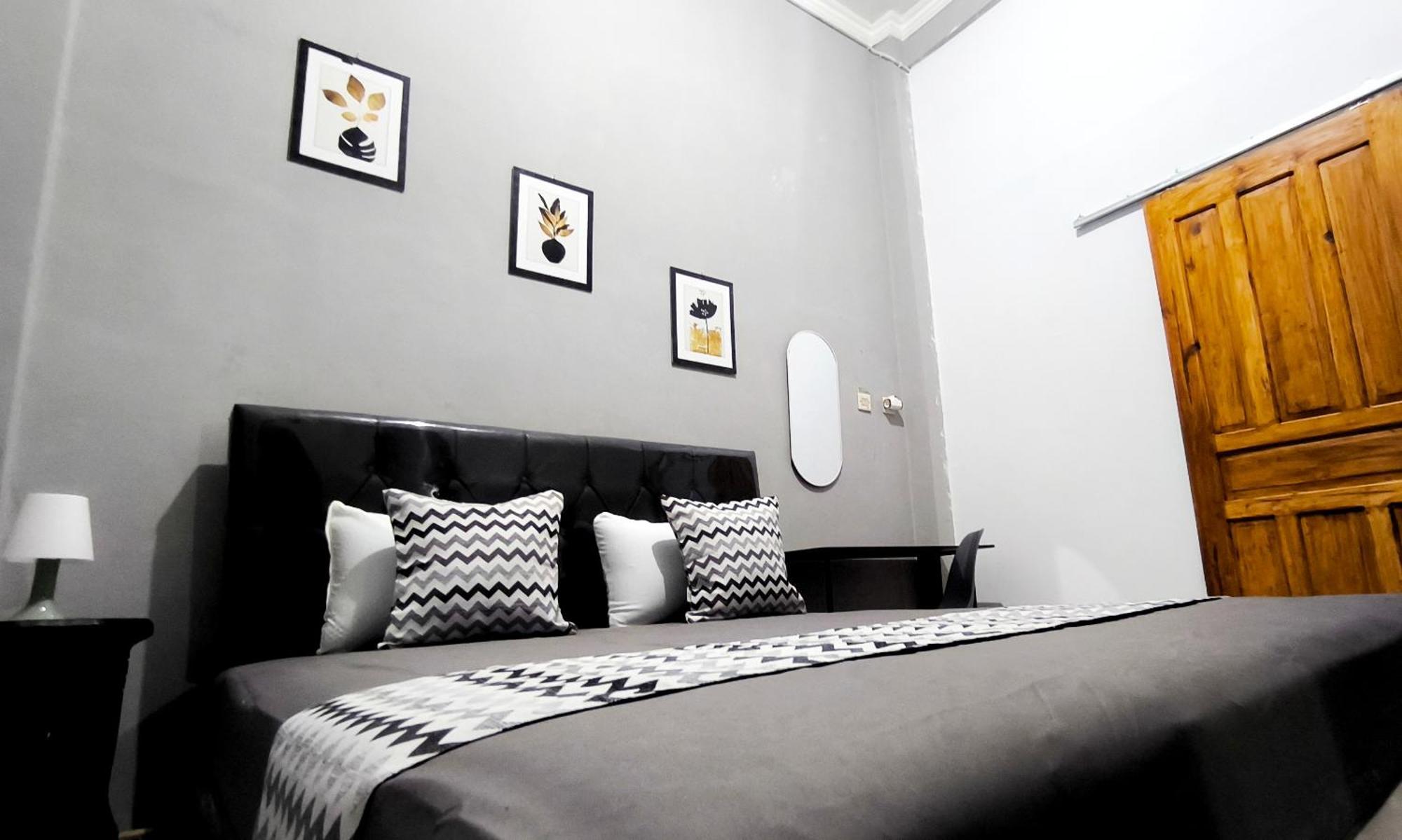 Jogja Day Inn Yogyakarta Dış mekan fotoğraf