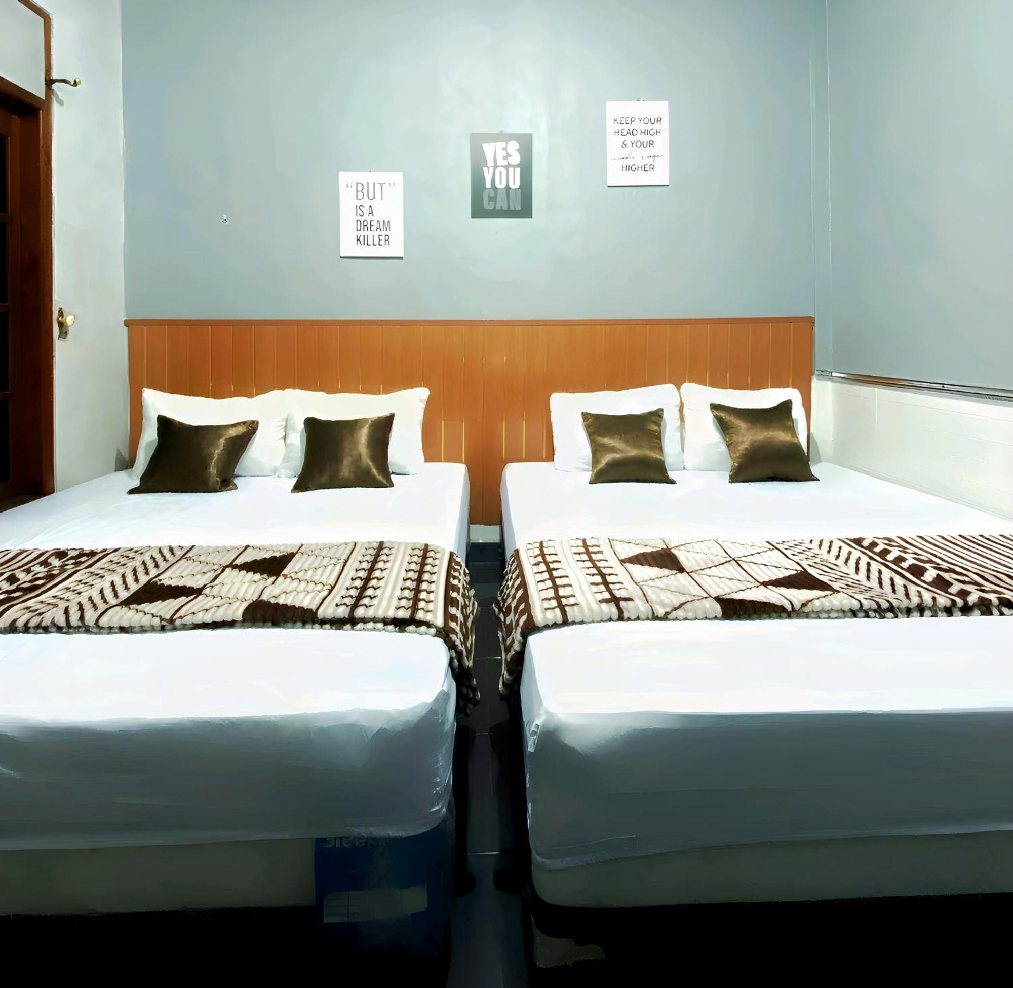 Jogja Day Inn Yogyakarta Dış mekan fotoğraf