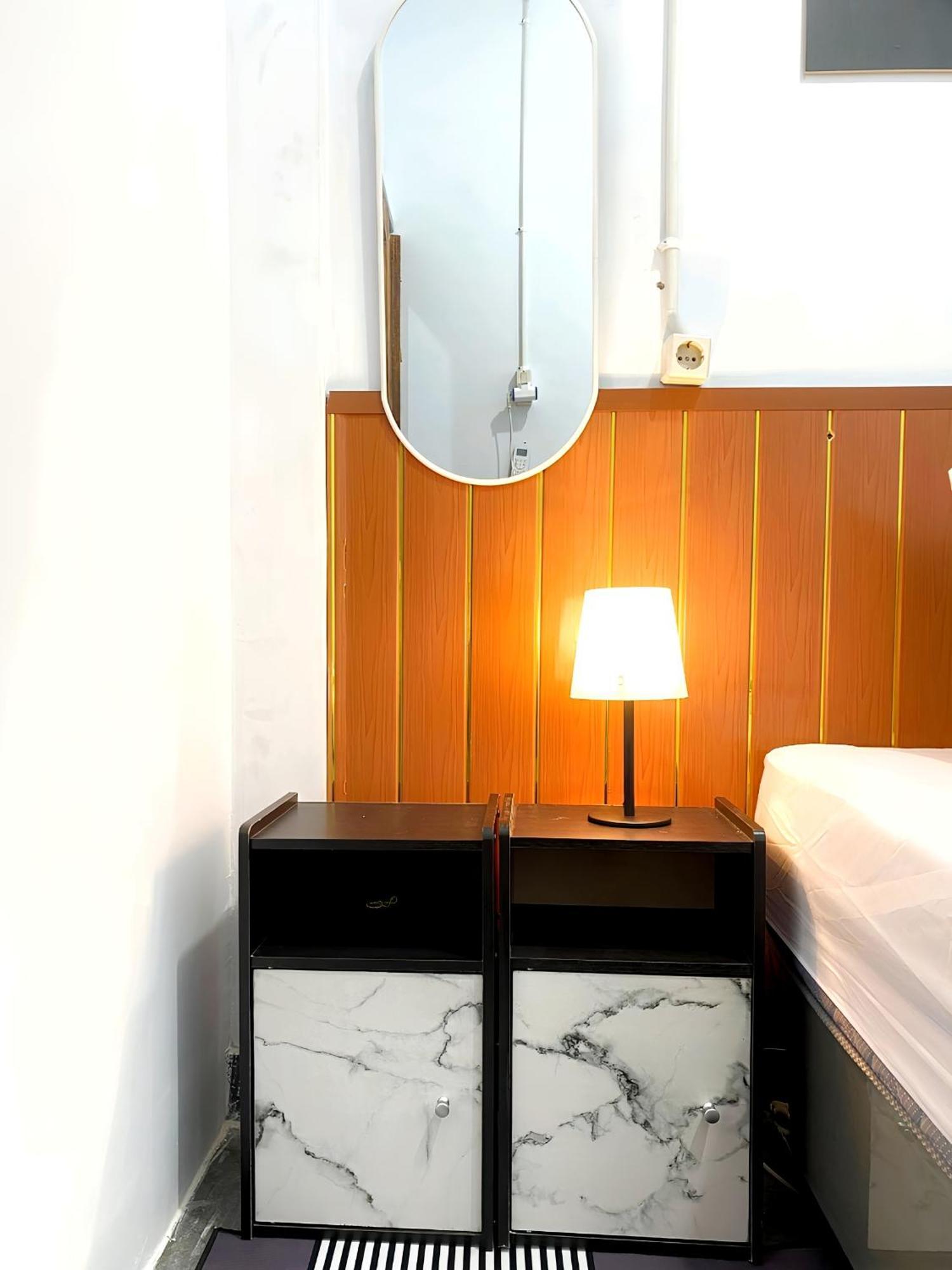 Jogja Day Inn Yogyakarta Dış mekan fotoğraf
